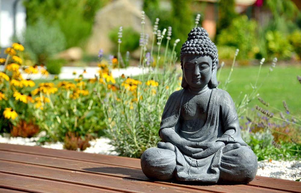 4 astuces simples pour apporter une touche zen à son extérieur - © Radek Havlicek / Radek Havlicek-VividFoto.cz - stock.adobe.com